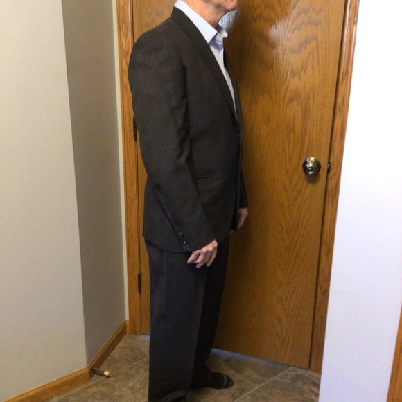 Kuppenheimer - Gray Men's Two Piece Suit Jacket & Pants - Picture 2 of 6